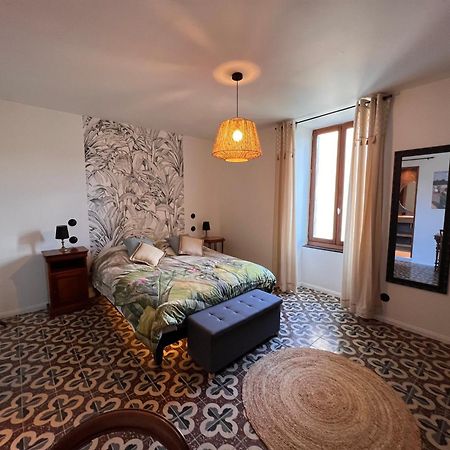 Les Baroudeurs De Saint Jean Bed & Breakfast Exterior photo
