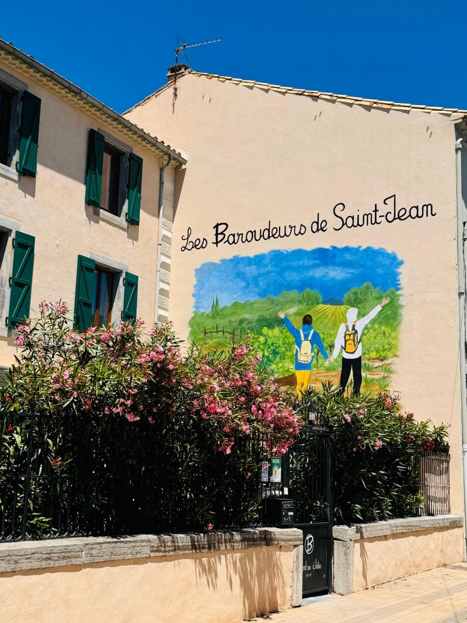 Les Baroudeurs De Saint Jean Bed & Breakfast Exterior photo