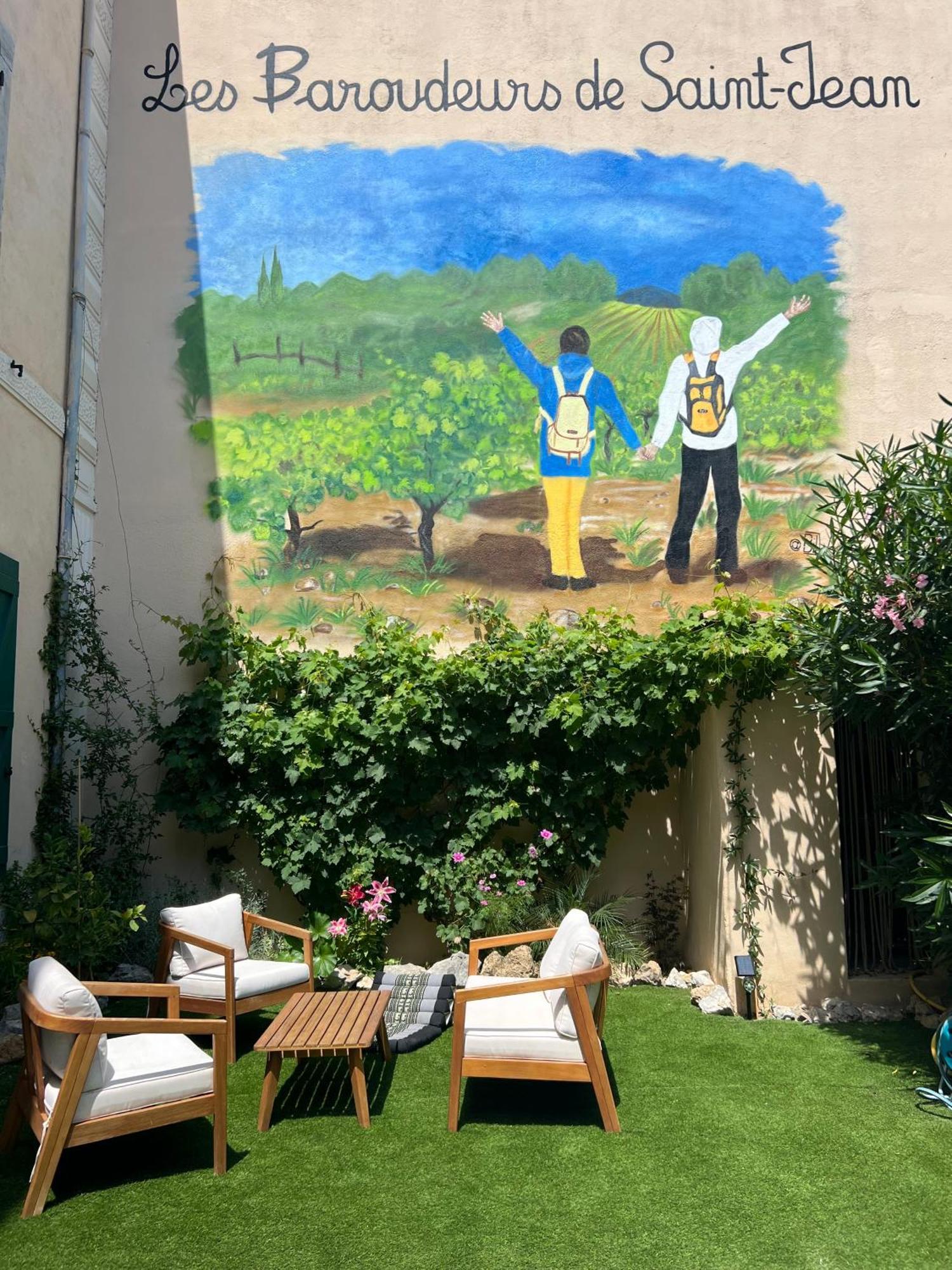 Les Baroudeurs De Saint Jean Bed & Breakfast Exterior photo